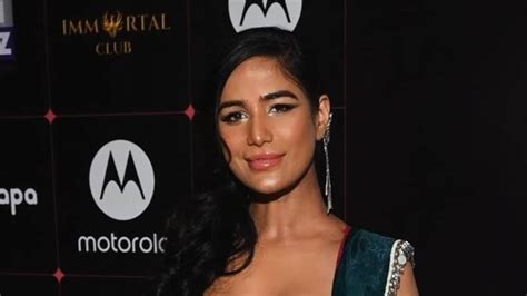 Poonam Pandey Dies Of Cervical Cancer At 32, Says Her Team